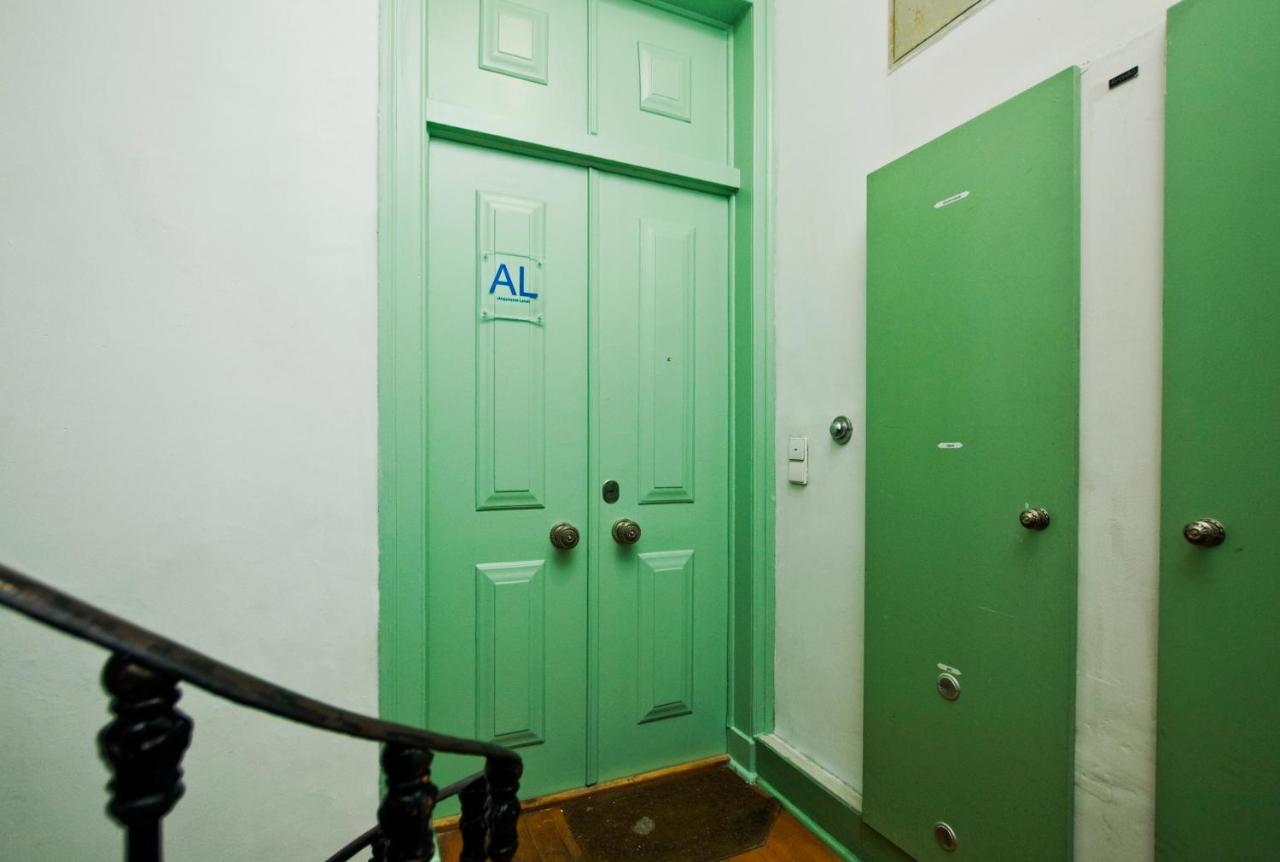 C&O Guest House Alcantara-Lisboa Eksteriør billede